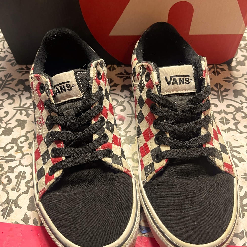 Checkerboard lace up Vans size 8 men’s